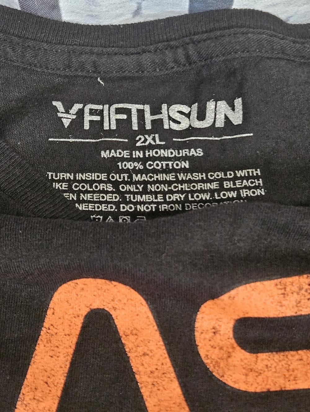 NASA Astronaut Graphic Tee - Picture 3 of 3